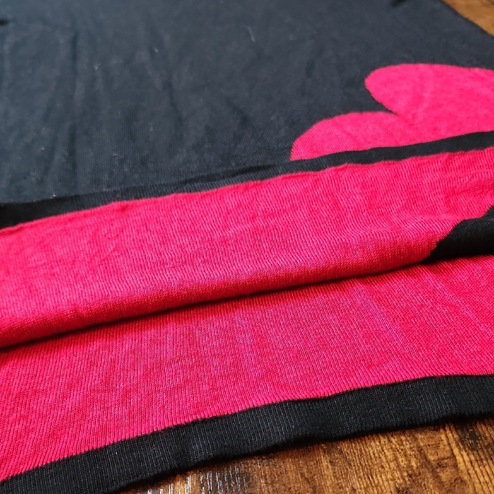 LIVE & LET LIVE | Stretchy Red Black Valentine's Sharkbite Tunic Sweater |‎ XL - Picture 10 of 10